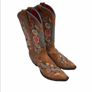 Maccie Bean Cowboy Boot Size: 8.5M